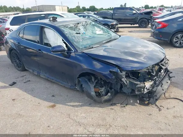 4T1K61AK8NU009649 2022 TOYOTA CAMRY - Image 1