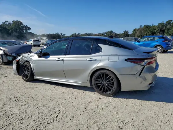 4T1K61AK8NU011496 2022 TOYOTA CAMRY - Image 2