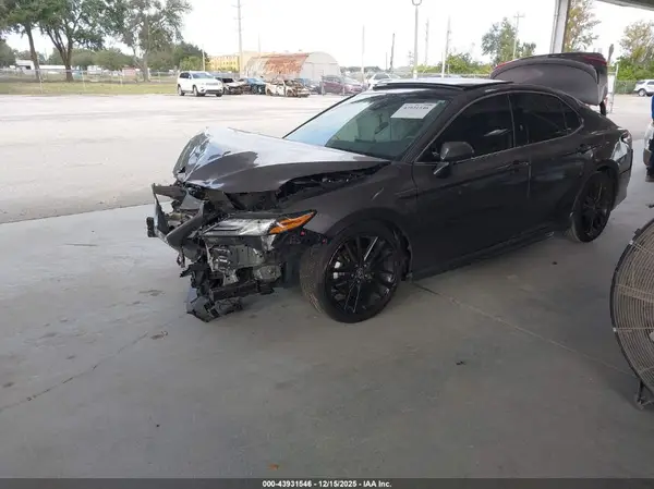 4T1K61AK8NU012812 2022 TOYOTA CAMRY - Image 2