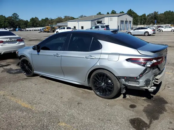 4T1K61AK8NU013376 2022 TOYOTA CAMRY - Image 2