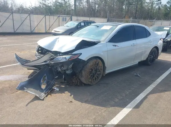 4T1K61AK8NU020778 2022 TOYOTA CAMRY - Image 2
