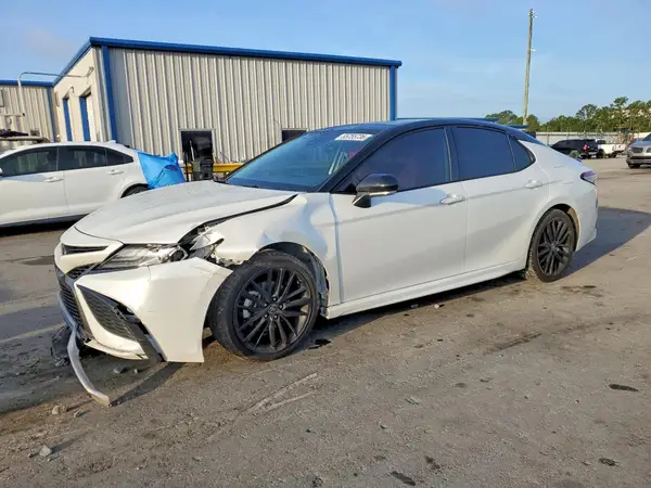 4T1K61AK8NU022157 2022 TOYOTA CAMRY - Image 1