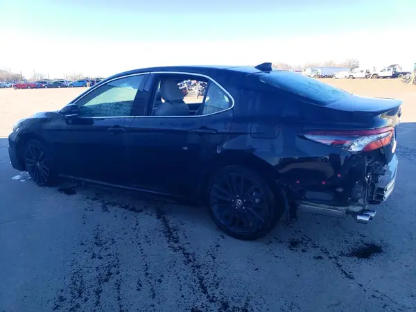 4T1K61AK8NU026712 2022 TOYOTA CAMRY - Image 2