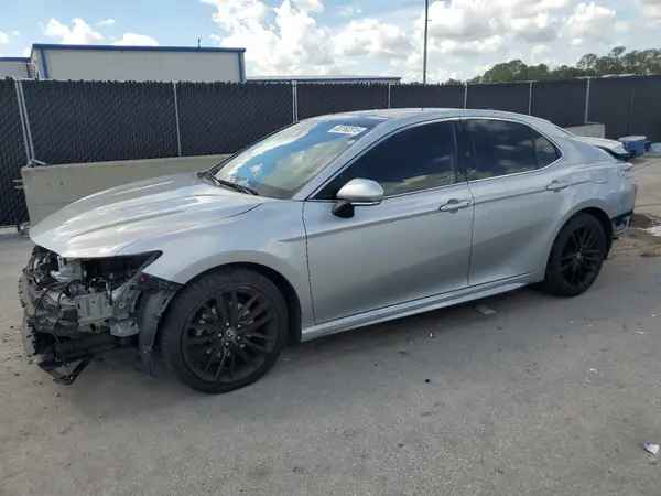4T1K61AK8NU032641 2022 TOYOTA CAMRY - Image 1