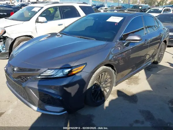 4T1K61AK8NU033787 2022 TOYOTA CAMRY - Image 2