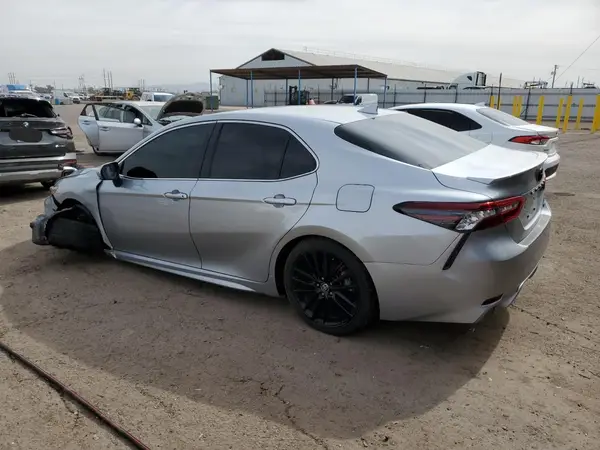 4T1K61AK8NU046054 2022 TOYOTA CAMRY - Image 2