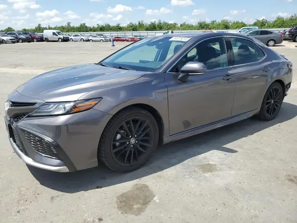 4T1K61AK8NU057913 2022 TOYOTA CAMRY - Image 1