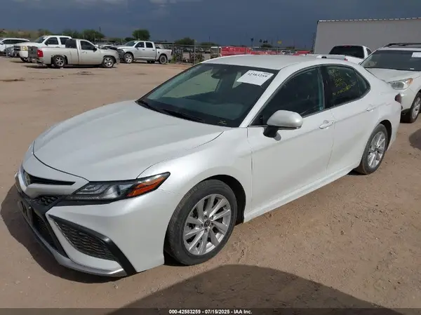 4T1K61AK8NU619700 2022 TOYOTA CAMRY - Image 2