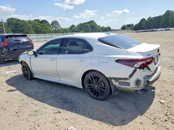 4T1K61AK8RU260726 2024 TOYOTA CAMRY - Image 2