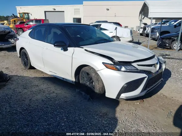 4T1K61AK8RU260760 2024 TOYOTA CAMRY - Image 1