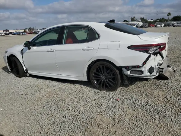 4T1K61AK8RU894022 2024 TOYOTA CAMRY - Image 2