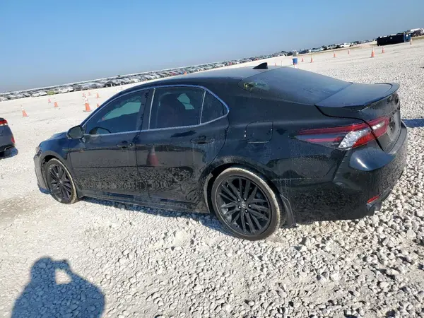 4T1K61AK8RU918240 2024 TOYOTA CAMRY - Image 2
