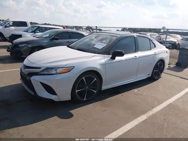 4T1K61AK9LU301405 2020 TOYOTA CAMRY - Image 2