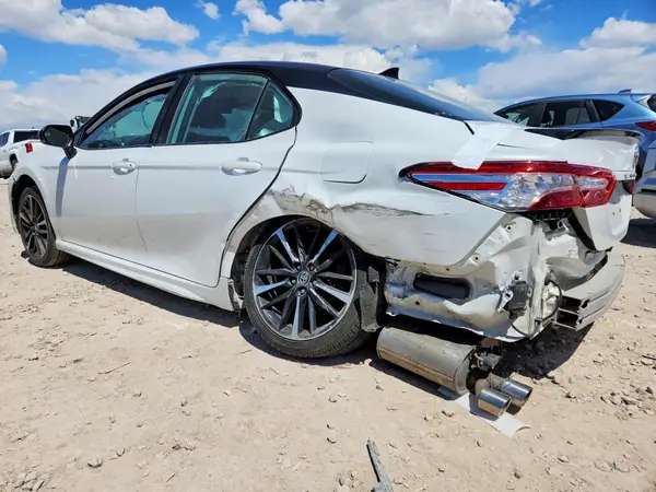4T1K61AK9LU309097 2020 TOYOTA CAMRY - Image 2