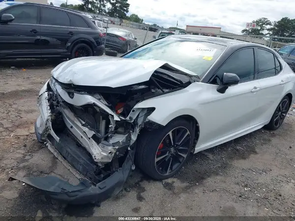 4T1K61AK9LU309617 2020 TOYOTA CAMRY - Image 2