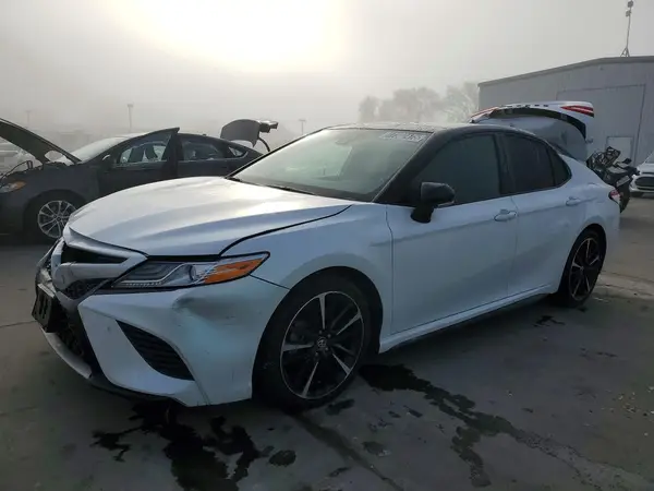 4T1K61AK9LU351673 2020 TOYOTA CAMRY - Image 1