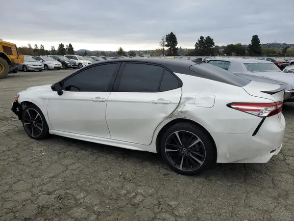 4T1K61AK9LU363340 2020 TOYOTA CAMRY - Image 2