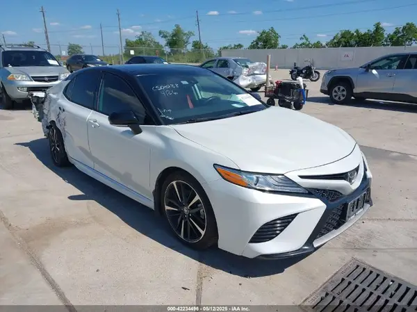 4T1K61AK9LU380560 2020 TOYOTA CAMRY - Image 1