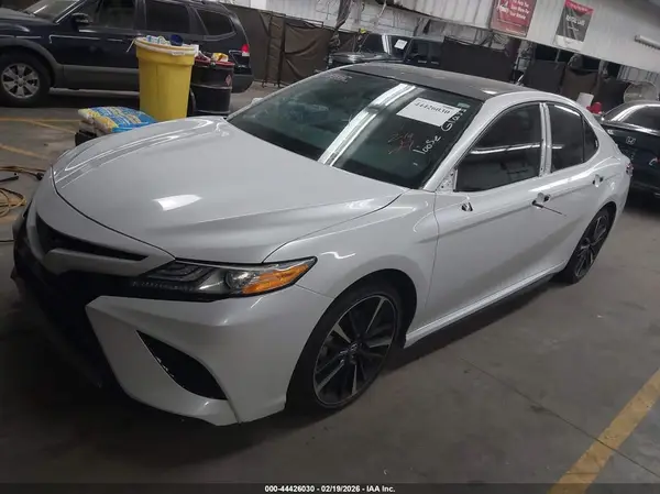 4T1K61AK9LU941212 2020 TOYOTA CAMRY - Image 2