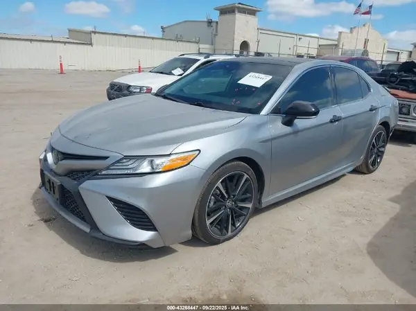 4T1K61AK9LU974307 2020 TOYOTA CAMRY - Image 2