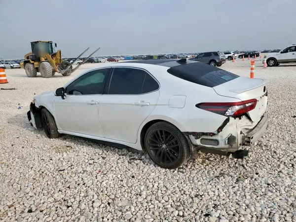 4T1K61AK9MU488341 2021 TOYOTA CAMRY - Image 2