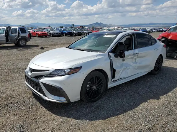 4T1K61AK9MU564303 2021 TOYOTA CAMRY - Image 1
