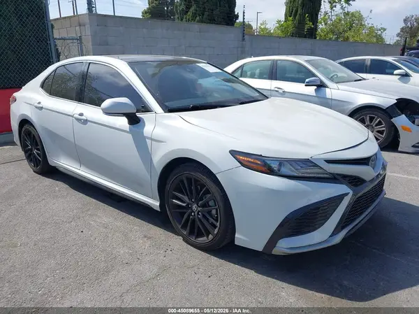 4T1K61AK9MU578329 2021 TOYOTA CAMRY - Image 1