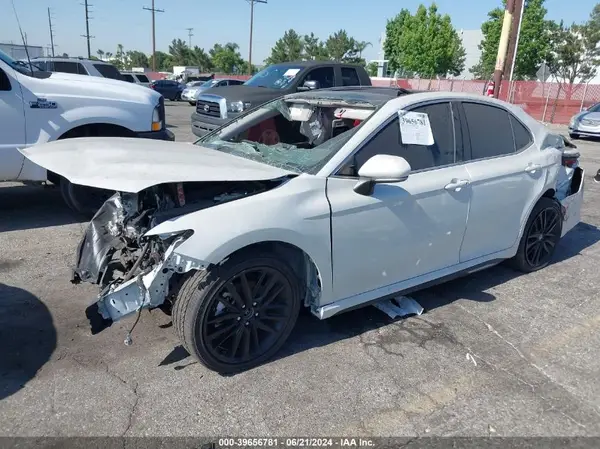 4T1K61AK9MU585183 2021 TOYOTA CAMRY - Image 2
