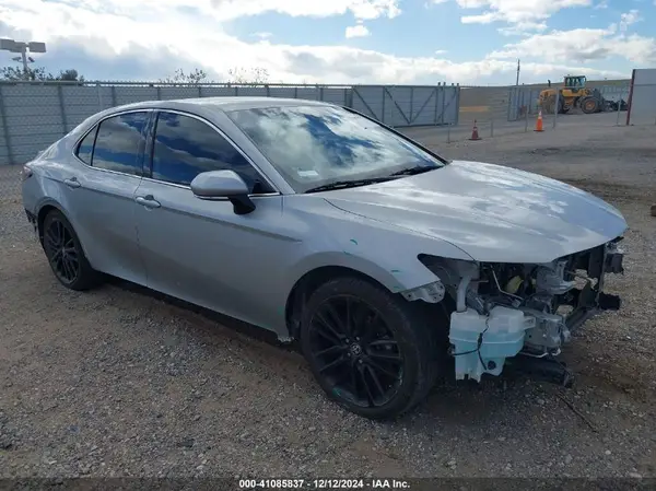 4T1K61AK9MU611880 2021 TOYOTA CAMRY - Image 1