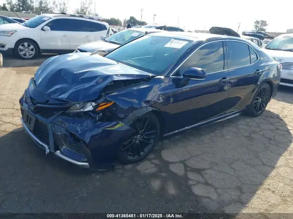 4T1K61AK9NU008476 2022 TOYOTA CAMRY - Image 2