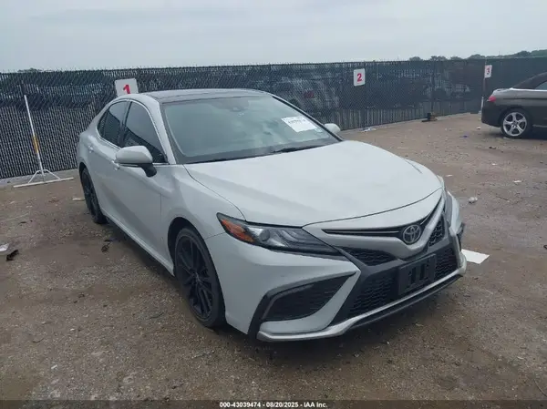 4T1K61AK9NU010941 2022 TOYOTA CAMRY - Image 1