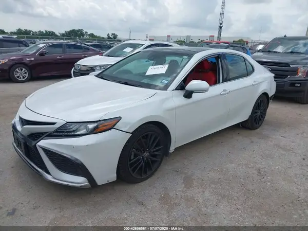4T1K61AK9NU013516 2022 TOYOTA CAMRY - Image 2