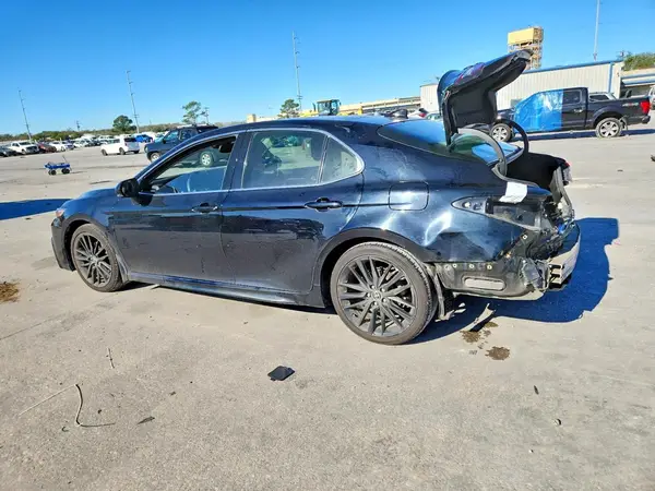 4T1K61AK9NU025374 2022 TOYOTA CAMRY - Image 2