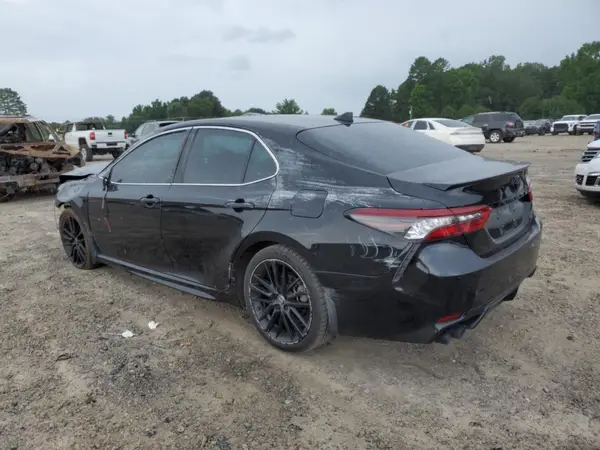 4T1K61AK9NU026685 2022 TOYOTA CAMRY - Image 2