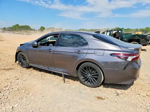 4T1K61AK9NU031451 2022 TOYOTA CAMRY - Image 2
