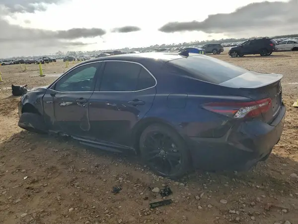 4T1K61AK9NU058312 2022 TOYOTA CAMRY - Image 2