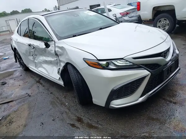 4T1K61AK9NU074607 2022 TOYOTA CAMRY - Image 1