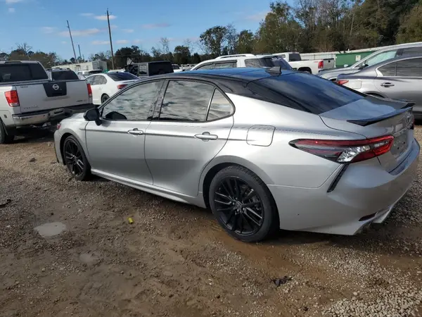 4T1K61AK9NU498627 2022 TOYOTA CAMRY - Image 2