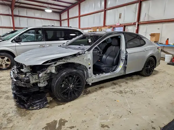 4T1K61AK9NU499678 2022 TOYOTA CAMRY - Image 1
