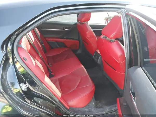 4T1K61AK9NU618300 2022 TOYOTA CAMRY - Image 8