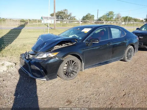 4T1K61AK9PU829550 2023 TOYOTA CAMRY - Image 2