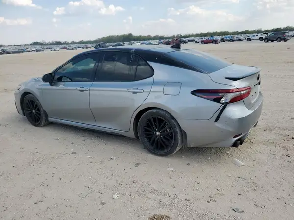 4T1K61AK9RU213690 2024 TOYOTA CAMRY - Image 2
