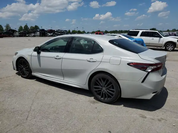 4T1K61AK9RU243594 2024 TOYOTA CAMRY - Image 2