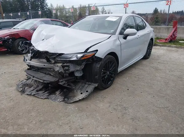 4T1K61AK9RU253784 2024 TOYOTA CAMRY - Image 2