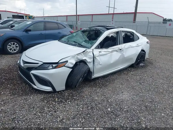4T1K61AK9RU871610 2024 TOYOTA CAMRY - Image 2