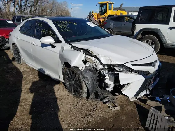 4T1K61AKXLU305902 2020 TOYOTA CAMRY - Image 1