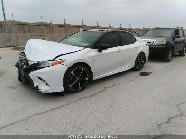 4T1K61AKXLU312543 2020 TOYOTA CAMRY - Image 2