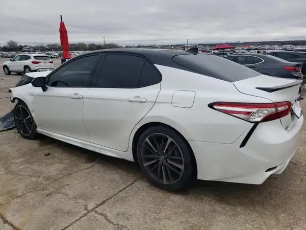 4T1K61AKXLU332422 2020 TOYOTA CAMRY - Image 2