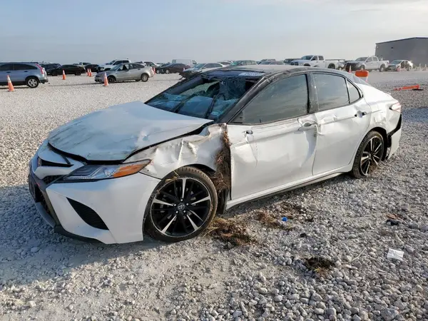 4T1K61AKXLU339032 2020 TOYOTA CAMRY - Image 1