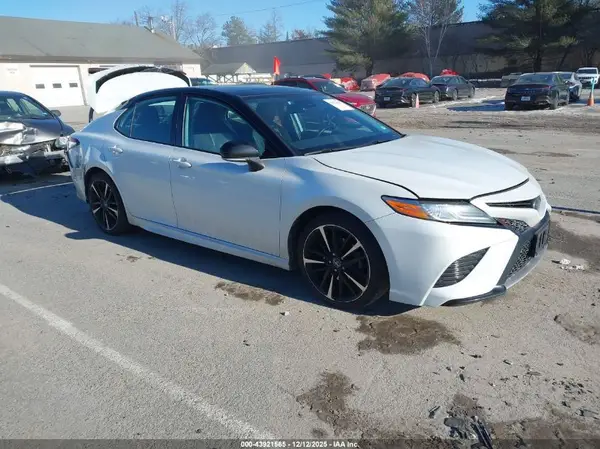 4T1K61AKXLU348278 2020 TOYOTA CAMRY - Image 1